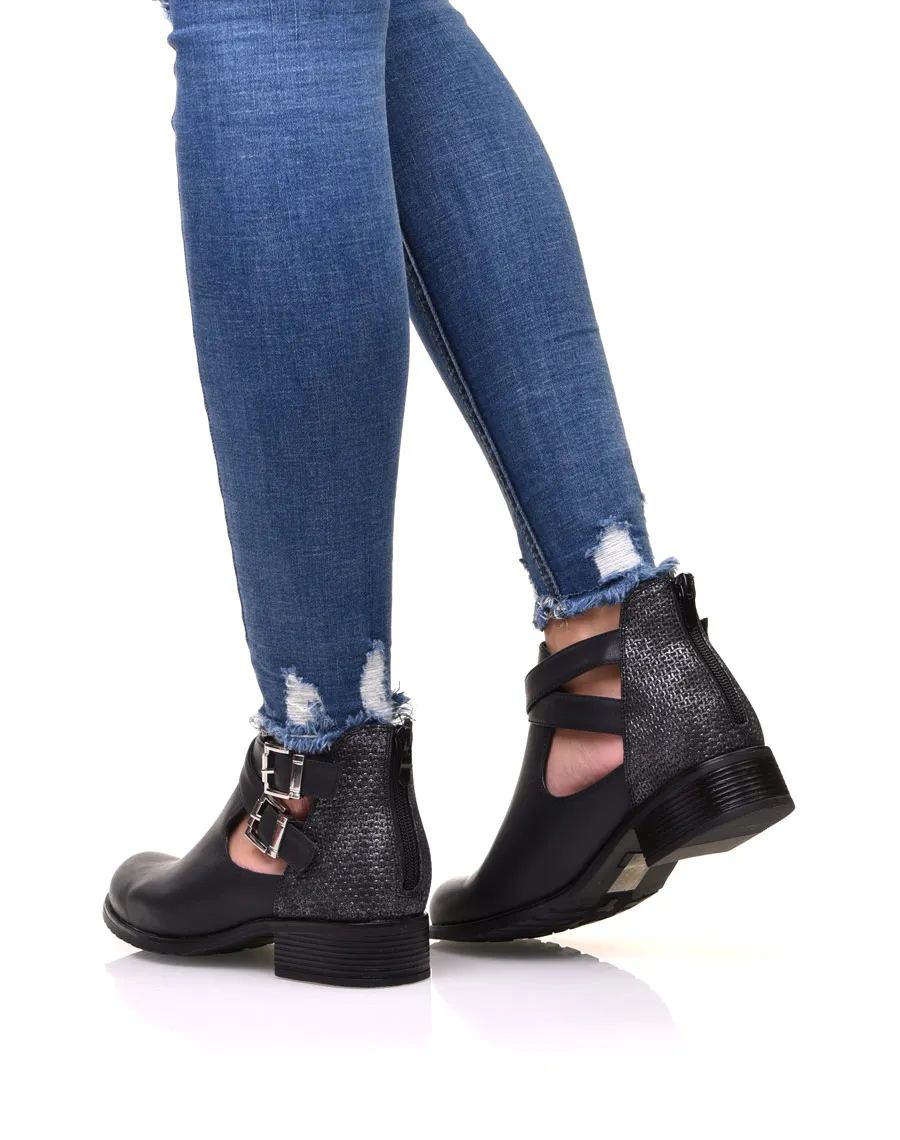 Bottines basses noires ajourées avec lanières