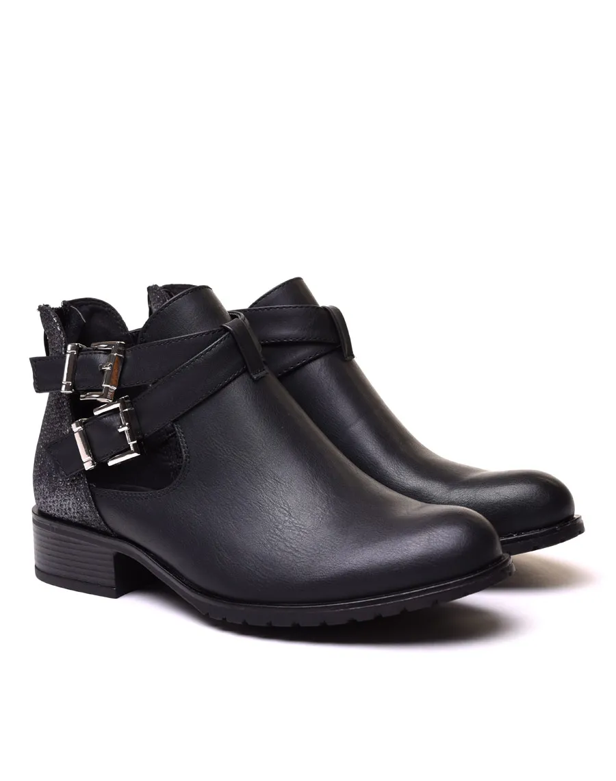 Bottines basses noires ajourées avec lanières