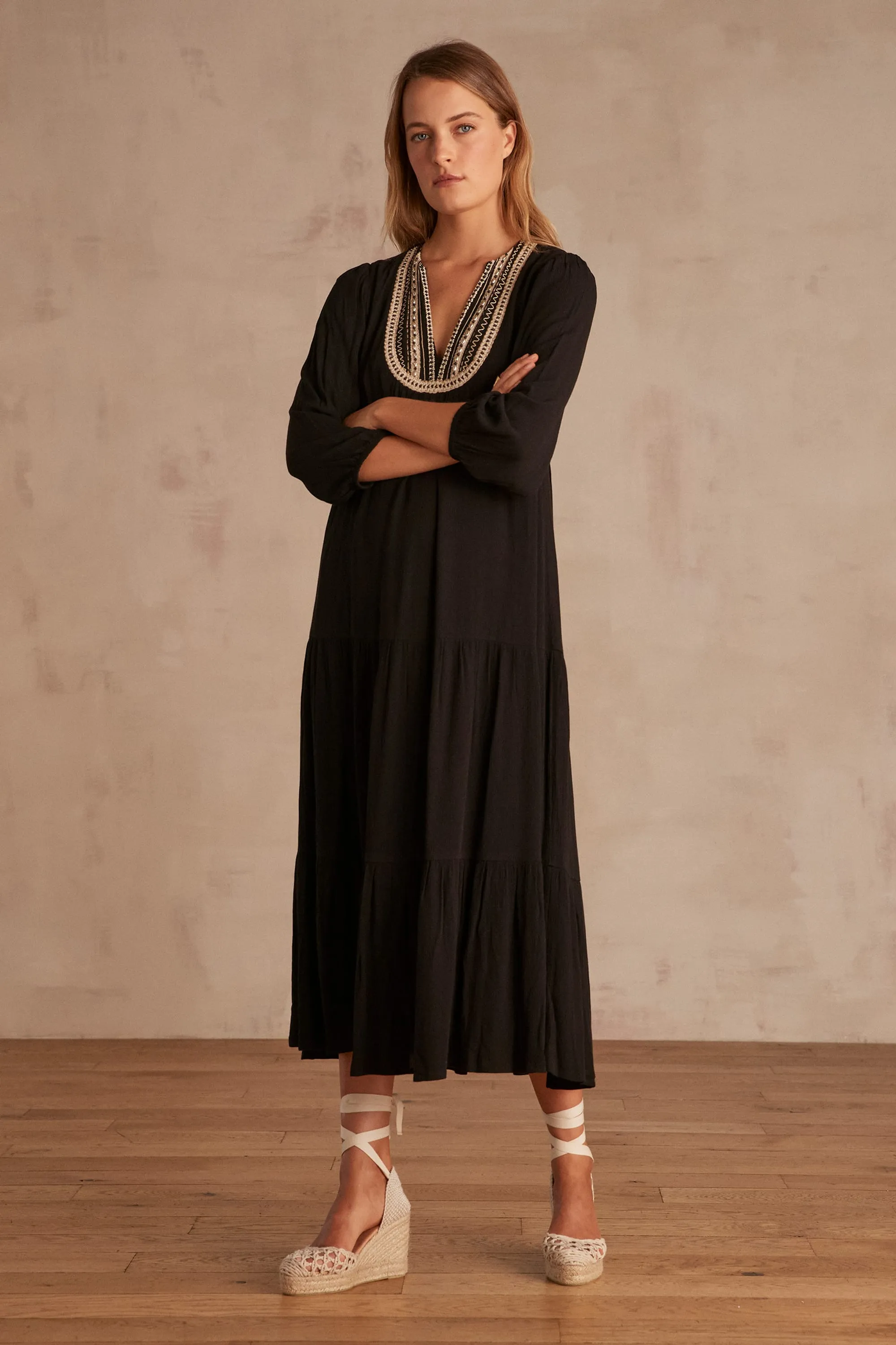 Robe brodée Anna VISCOSE | Maison 123