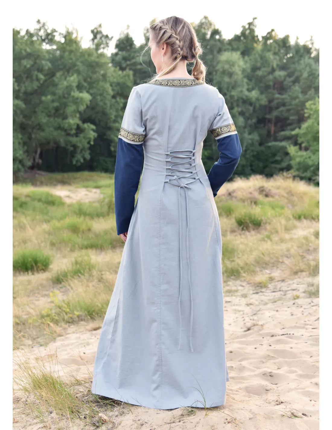 Robe médiévale Leonor en bleu-gris ⚔️ Boutique Épées