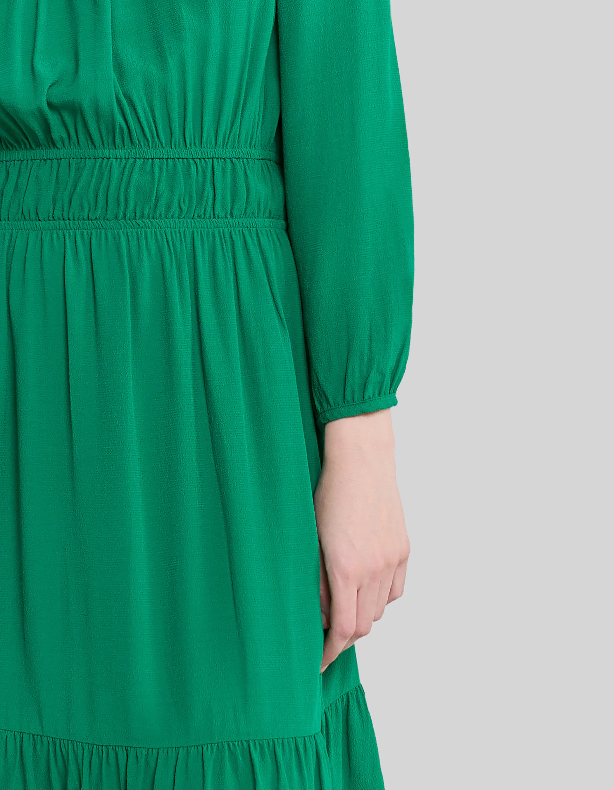 Robe verte upcyclée col collerette Femme